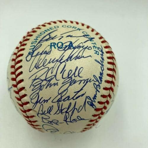 1961-ben a New York Yankees World Series Champs Csapat Aláírt Baseball Mickey Mantle SZÖVETSÉG - Dedikált Baseball