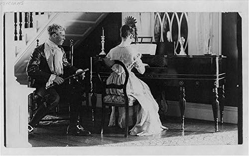 HistoricalFindings Fotó: Nő zongorázik,a fiú Kezében Fuvola,c1904,Hangszerek